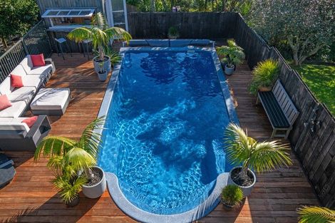 Photo of property in 1418 Whangaparaoa Road, Army Bay, Whangaparaoa, 0930