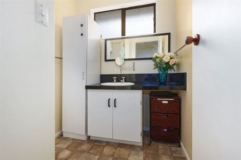 Photo of property in 9b Crystal Grove, Birchville, Upper Hutt, 5018