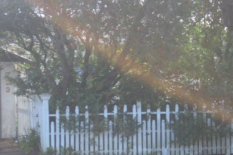 Photo of property in 223 Henderson Valley Road, Henderson, Auckland, 0612