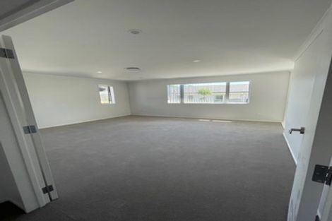 Photo of property in 30b Sorrel Crescent, Bucklands Beach, Auckland, 2012
