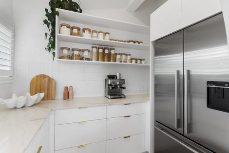 Photo of property in 3 Francis Avenue, Stanmore Bay, Whangaparaoa, 0932