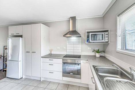 Photo of property in 24/94 Glengarry Road, Glen Eden, Auckland, 0602