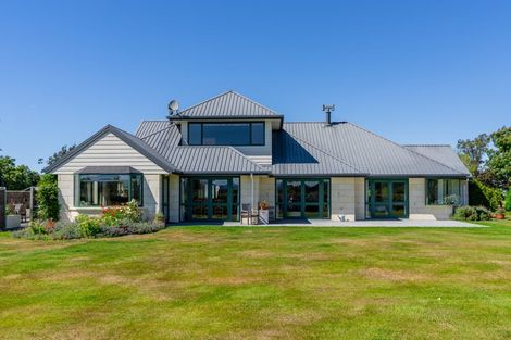 Photo of property in 132 Round Hill Road, Loburn, 7472