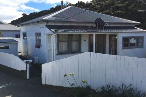 Photo of property in 37 Riddlers Crescent, Petone, Lower Hutt, 5012