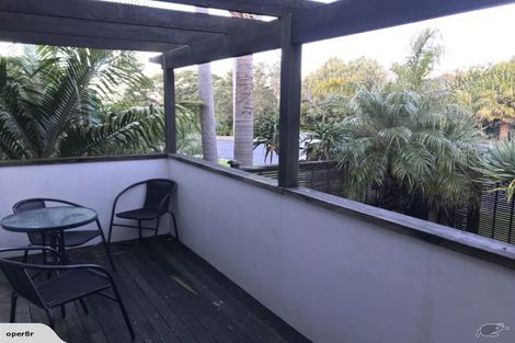 Photo of property in 1/46 Masterton Road, Rothesay Bay, Auckland, 0630