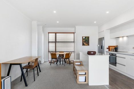 Photo of property in 16 Raranga Lane, Hobsonville, Auckland, 0616