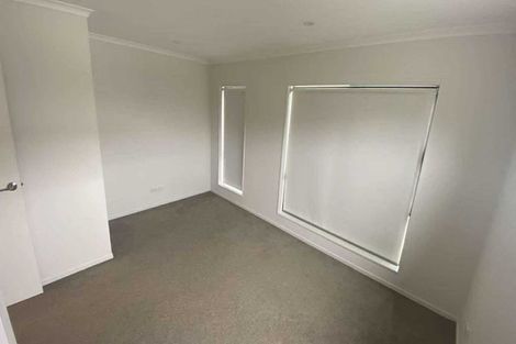 Photo of property in 18 Pepene Avenue, Takanini, 2112