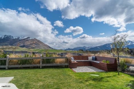 Photo of property in 48 Falconer Rise, Jacks Point, Queenstown, 9371