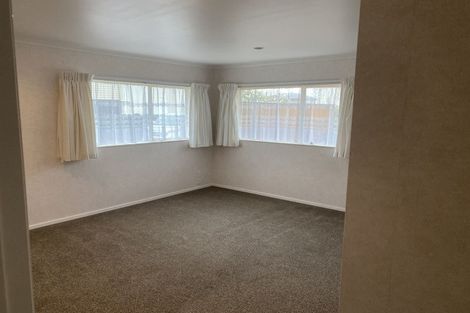 Photo of property in 48a Torkar Road, Clarks Beach, 2122