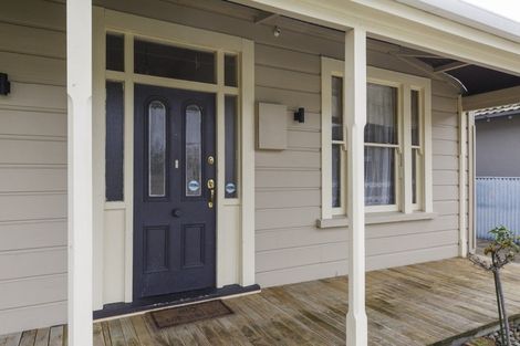 Photo of property in 129 Featherston Street, Palmerston North, 4410