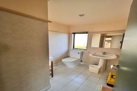 Photo of property in 15 Bronte Place, Somerville, Auckland, 2014