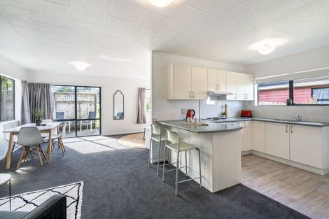 Photo of property in 99 West Harbour Drive, West Harbour, Auckland, 0618