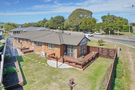 Photo of property in 20 School Road, Woodend, 7610