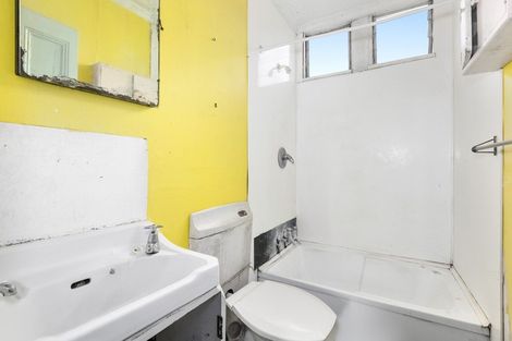 Photo of property in 51 Reid Road, South Dunedin, Dunedin, 9012