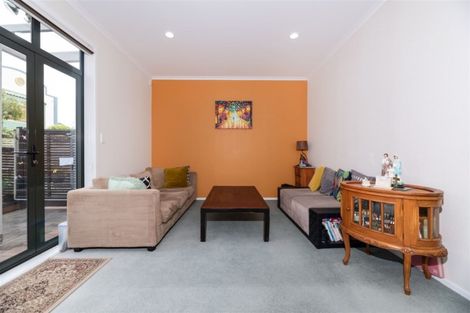 Photo of property in Tuscany Towers, 58/1 Ambrico Place, New Lynn, Auckland, 0600