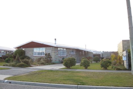 Photo of property in 6 Campbell Street, Alexandra, 9320