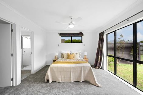 Photo of property in 8 Gracefield Place, Huntington, Hamilton, 3210