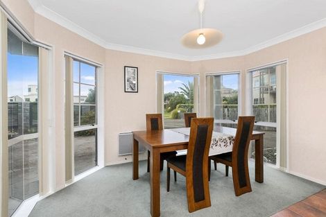 Photo of property in 23a Sunbrae Grove, Mount Maunganui, 3116