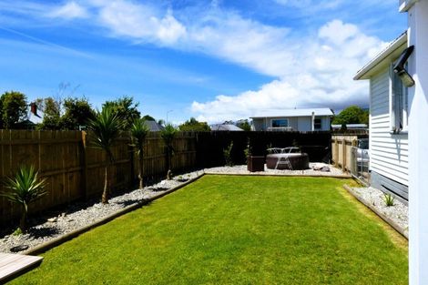 Photo of property in 66 Rintoul Street, Westport, 7825