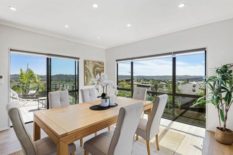 Photo of property in 74 Oakway Drive, Schnapper Rock, Auckland, 0632
