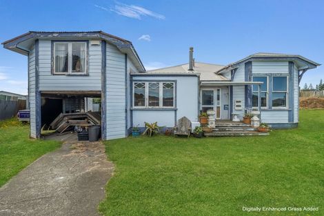 Photo of property in 2 Waitai Street, Castlecliff, Whanganui, 4501