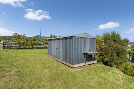 Photo of property in 24 Oliver Leighs Drive, Cooks Beach, 3591
