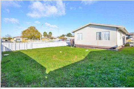 Photo of property in 5/43 Trimdon Street, Randwick Park, Auckland, 2105