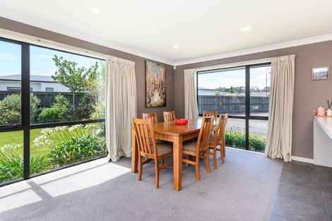 Photo of property in 57 Chestnut Close, Kelvin Grove, Palmerston North, 4414