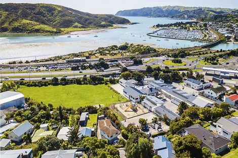 Photo of property in 18 Paremata Crescent, Paremata, Porirua, 5024