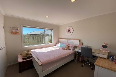 Photo of property in 29 Chadwick Place, Rototuna North, Hamilton, 3210