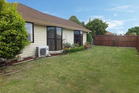 Photo of property in 3 Regency Crescent, Redwood, Christchurch, 8051