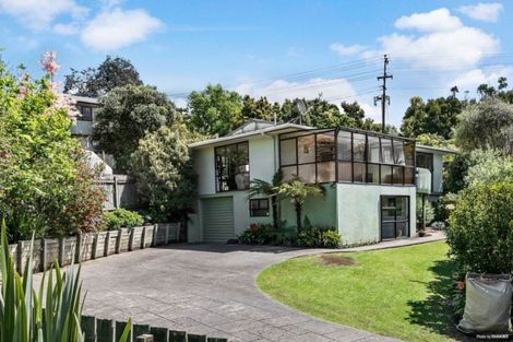 Photo of property in 41 John Dee Crescent, Red Beach, 0932