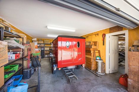 Photo of property in 63 Sutherland Road, Sanson, Palmerston North, 4479