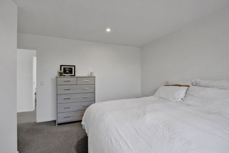 Photo of property in 27 Horoatua Street, Bell Block, New Plymouth, 4312
