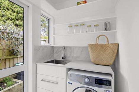 Photo of property in 114a Clyde Road, Ilam, Christchurch, 8041