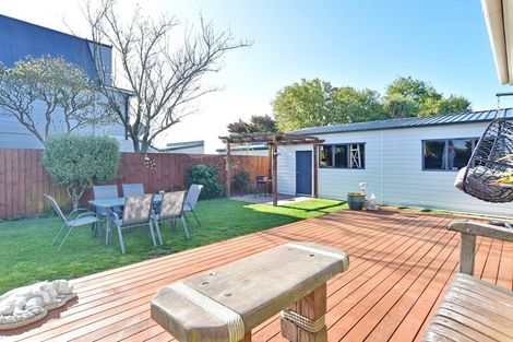 Photo of property in 10b Karlaw Place, Parklands, Christchurch, 8083