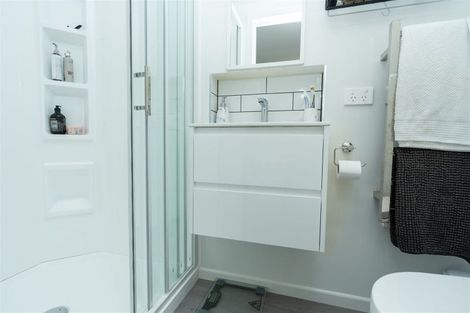 Photo of property in 18 Morrinsville Road, Hillcrest, Hamilton, 3216