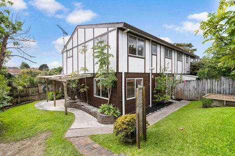 Photo of property in 54 Kohekohe Street, New Lynn, Auckland, 0600