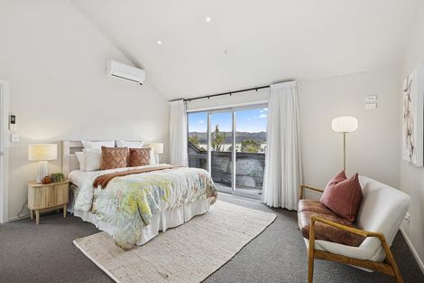 Photo of property in 170 Paremata Road, Paremata, Porirua, 5024