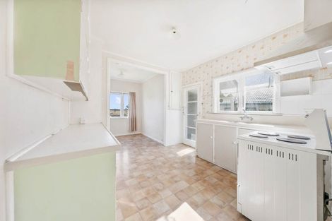 Photo of property in 1/44 View Road, Henderson, Auckland, 0612