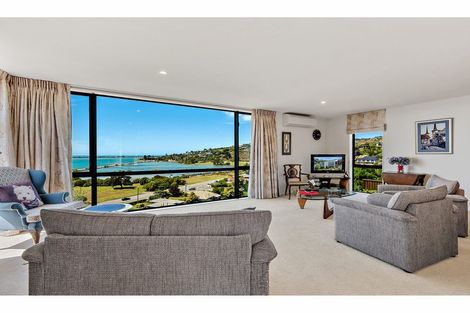 Photo of property in 35 Mount Pleasant Road, Mount Pleasant, Christchurch, 8081