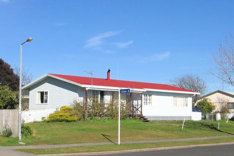 Photo of property in 23a Crawshaw Drive, Nawton, Hamilton, 3200