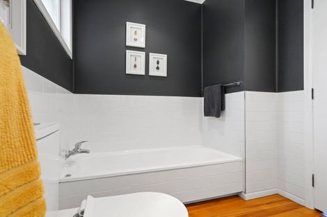 Photo of property in 28 Goldsmith Street, Leamington, Cambridge, 3432