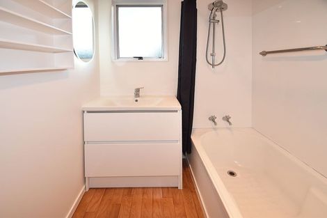 Photo of property in 27 Wallace Road, Ranui, Auckland, 0612
