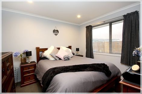 Photo of property in 15 Forbes Road, Foxton Beach, Foxton, 4815