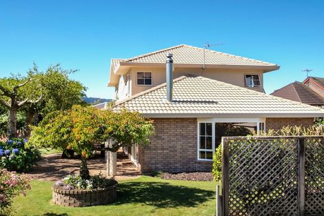 Photo of property in 29 Kenrigg Road East, Kinloch, Taupo, 3377
