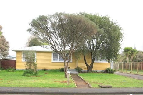 Photo of property in 13 Harper Street, Papakura, 2110