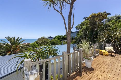 Photo of property in 20 Pingau Street, Paekakariki, 5034