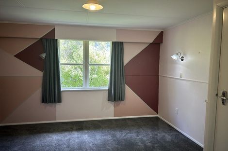 Photo of property in 16 Alfredton Road, Eketahuna, 4900