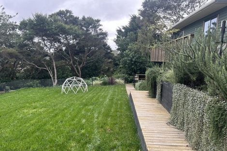 Photo of property in 56 Valley View Road, Glenfield, Auckland, 0629